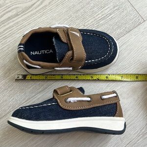 Nautika kids Size 7 shoes